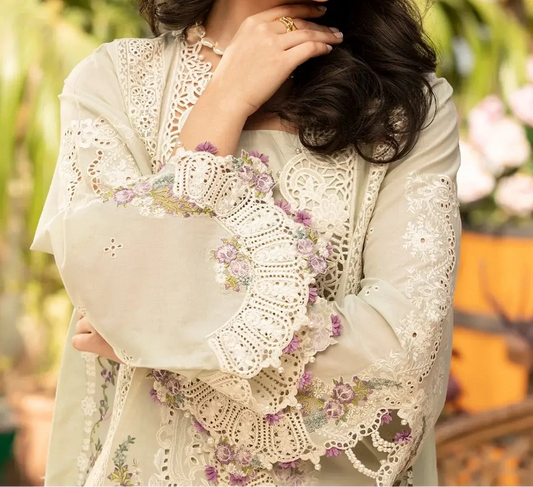Choices S1428 - Embroidered 3pc CHIKANKARI Lawn Dress With Embroidered Chiffon Dupatta. Choicesstore.pk