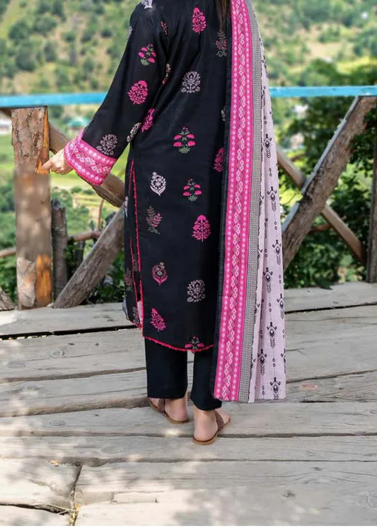 Choices W871 - Digital Printed 3pc Karandi Dress With Digital Printed Karandi Shawl.