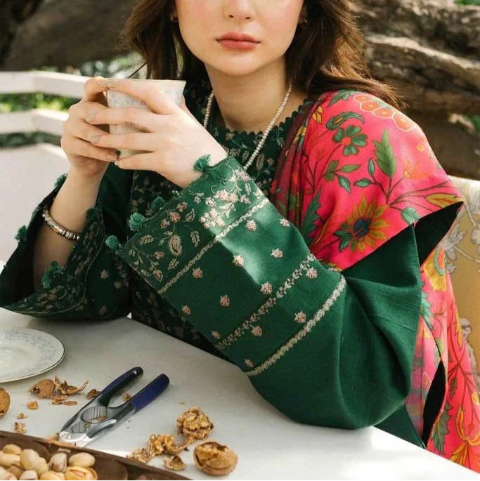 Choices S1154-Embroidered 3pc Lawn Dress With Printed Munar Dupatta.