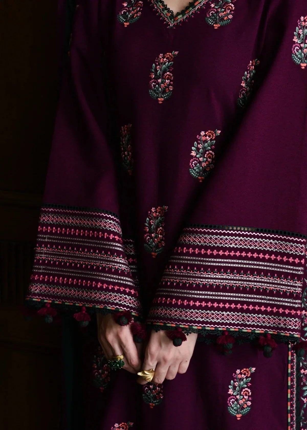 Choices S1320 - Embroidered 3pc Lawn Dress With Embroidered Lawn Dupatta.