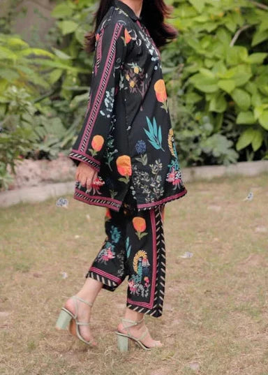 Choices W960- Digital Printed 2pc Karandi Dress.