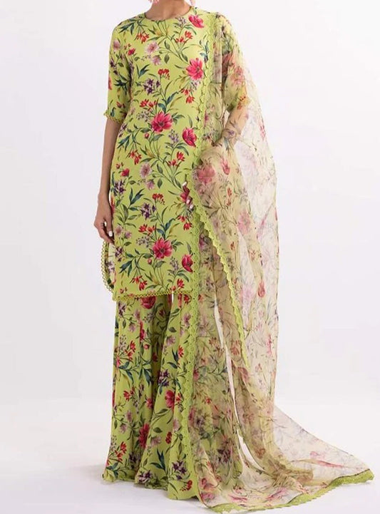 Choices S480-Printed 3pc lawn dress with Printed organza dupatta.