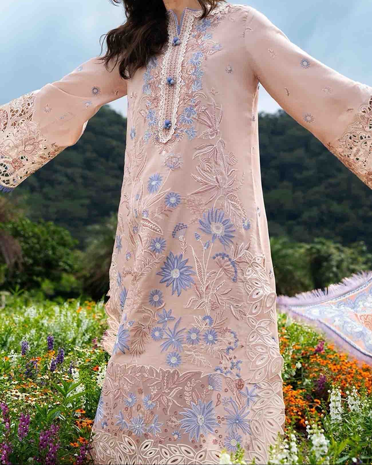 Choices S1426 - Embroidered 3pc Lawn Dress With Printed Lawn Dupatta.