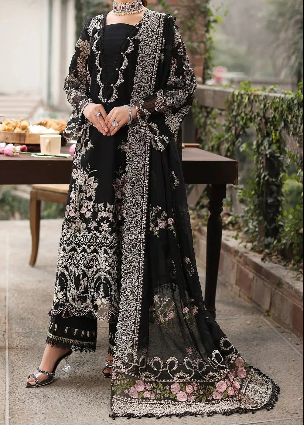 Choices S1324-Embroidered 3pc Lawn Dress With Embroidered Chiffon Dupatta.