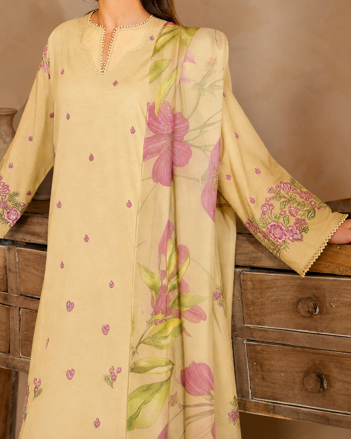 Choices S1492-Embroidered 3pc Lawn Dress With Printed Lawn Dupatta.